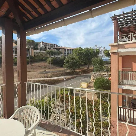 Confort 2 Pieces Avec Terrasse, Piscine Et Parking - Fr-1-504-673 *